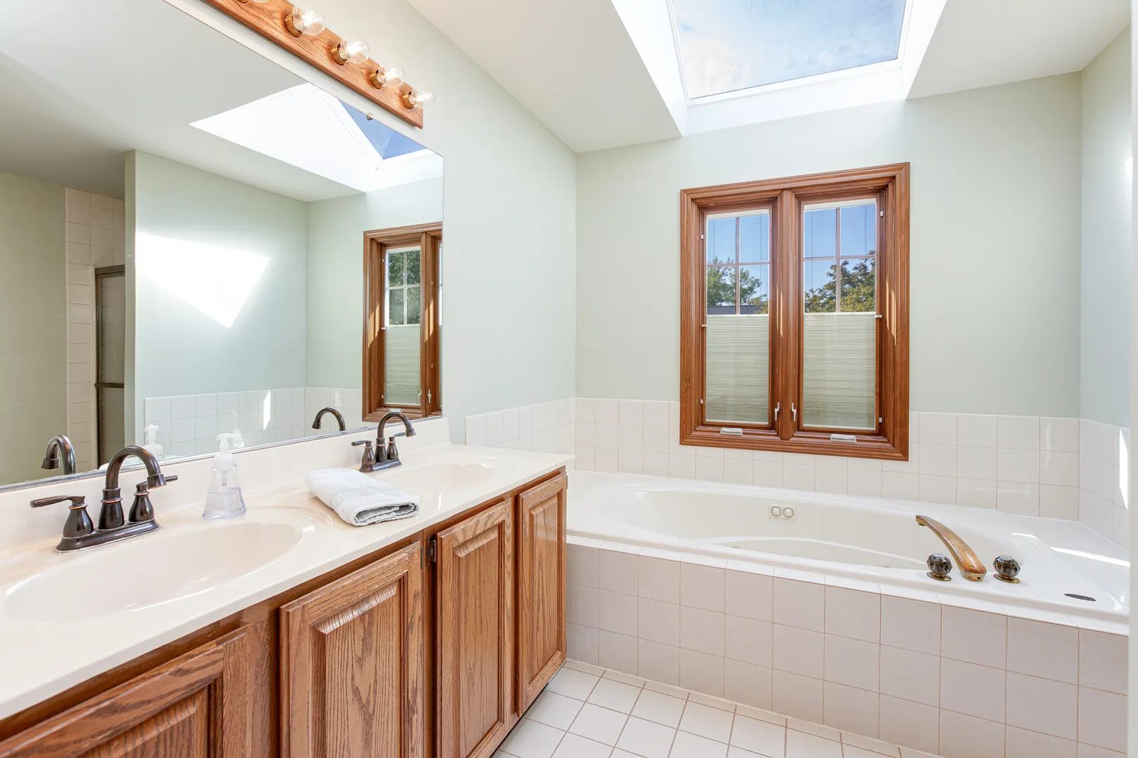 27W277 Waterford Drive IL