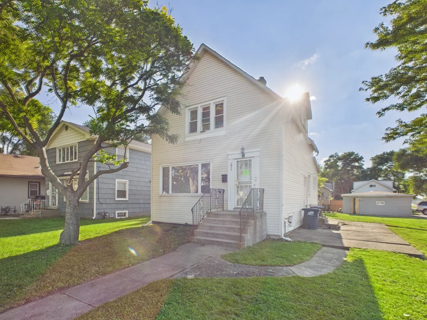 1812 S 20th Avenue IL