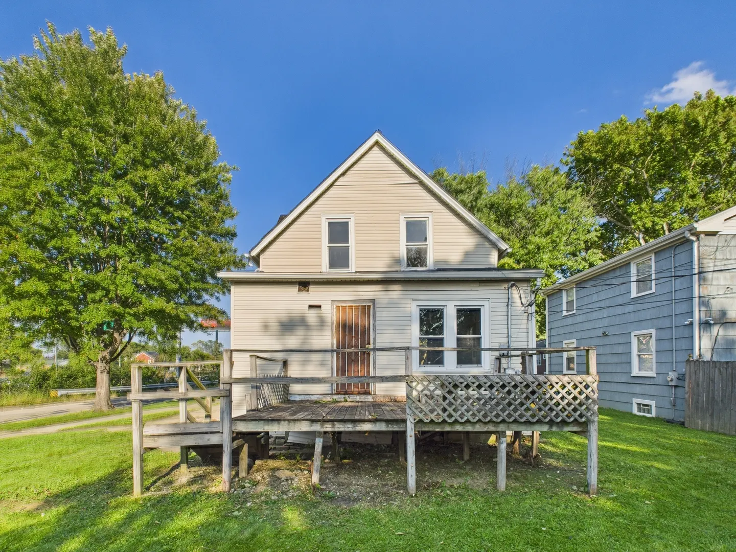 1812 S 20th Avenue IL