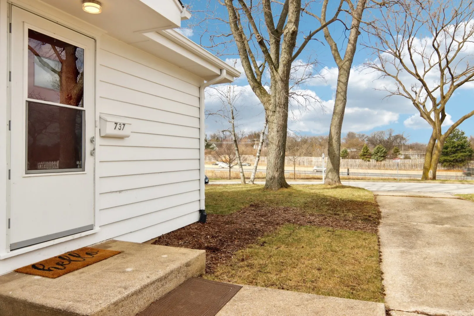 737 S Jackson Street IL