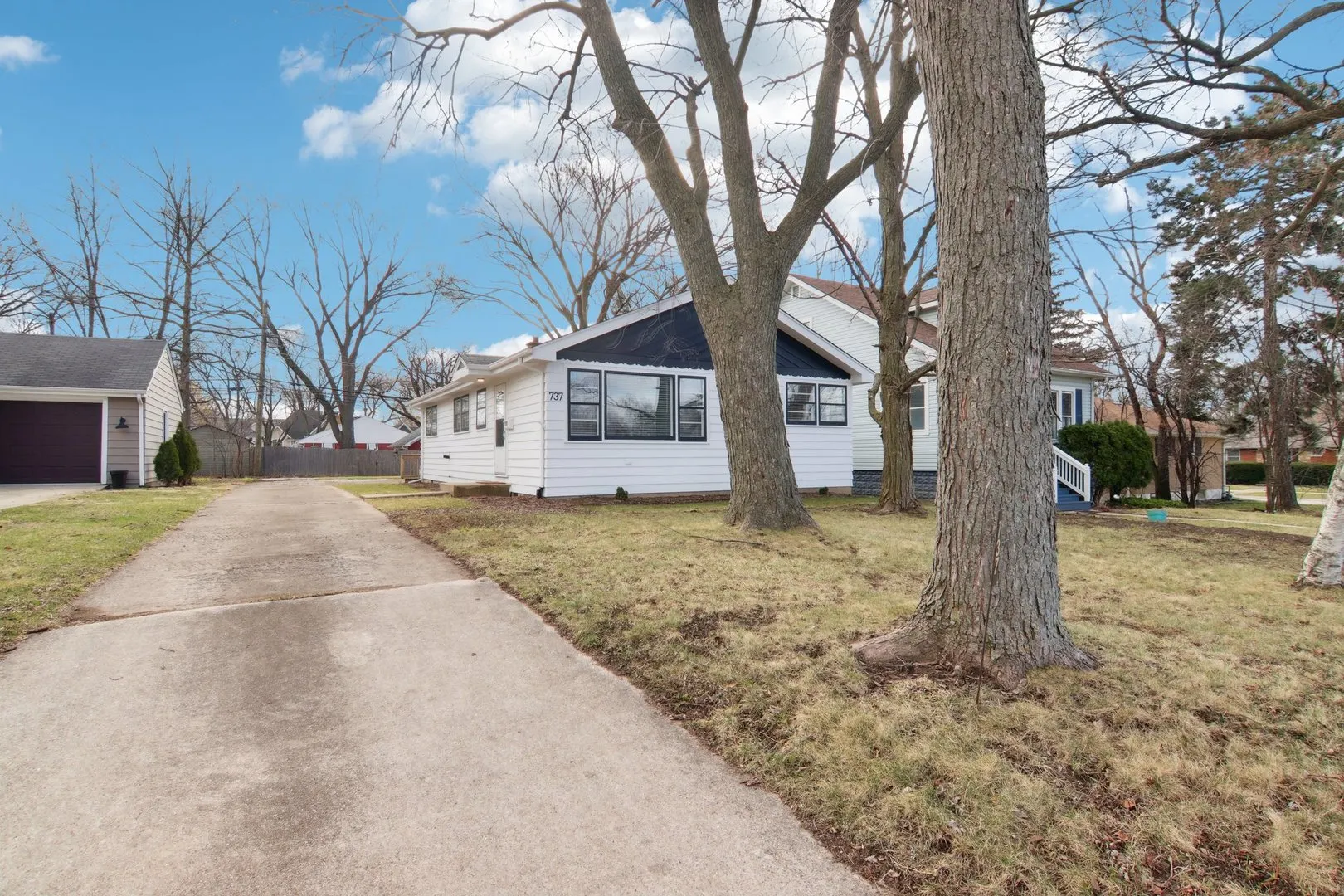 737 S Jackson Street IL
