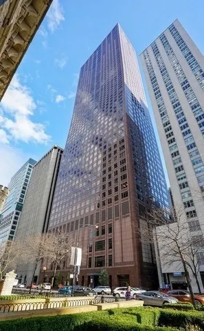 161 E Chicago Avenue 34F IL