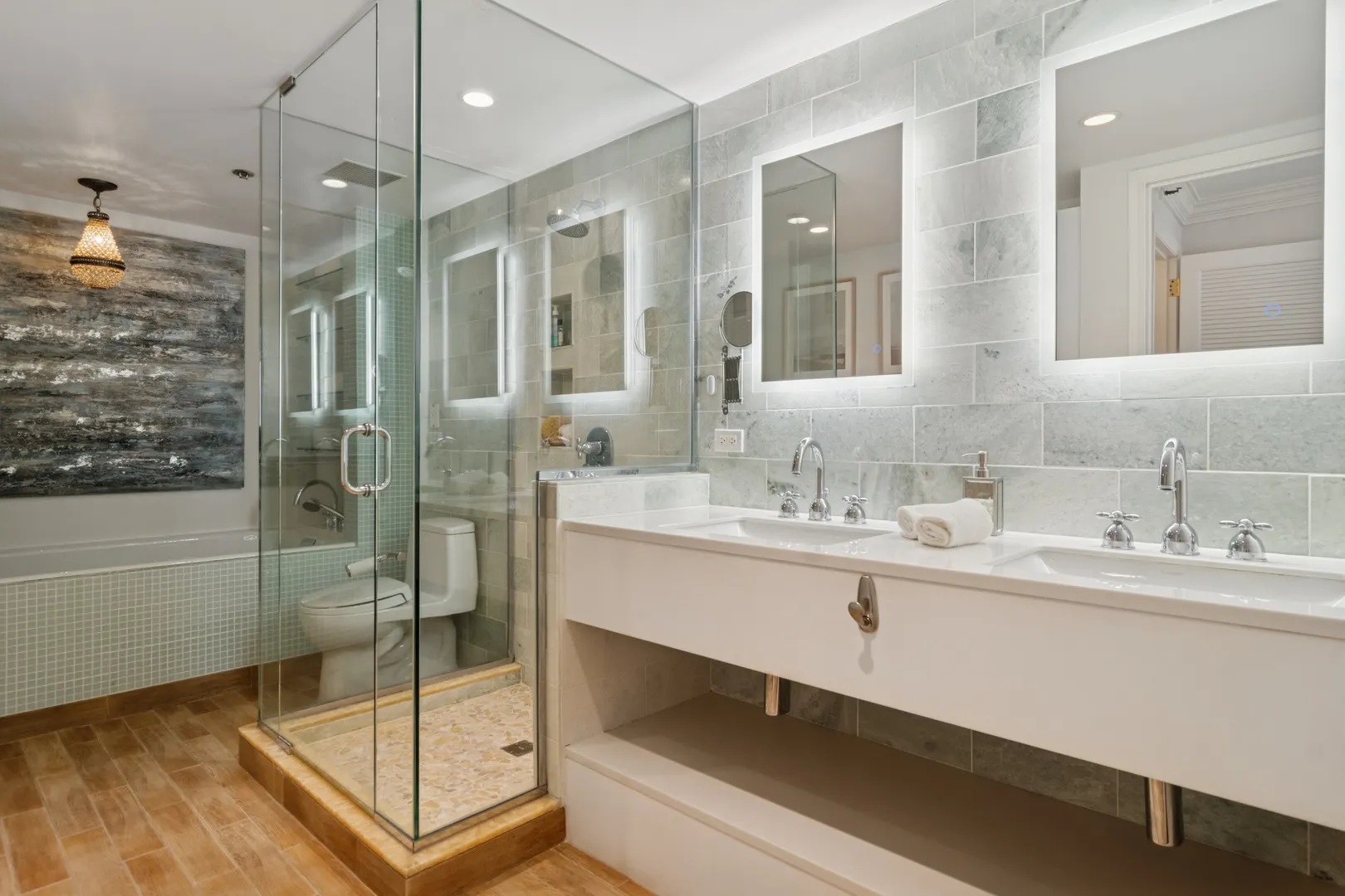 161 E Chicago Avenue 34F IL