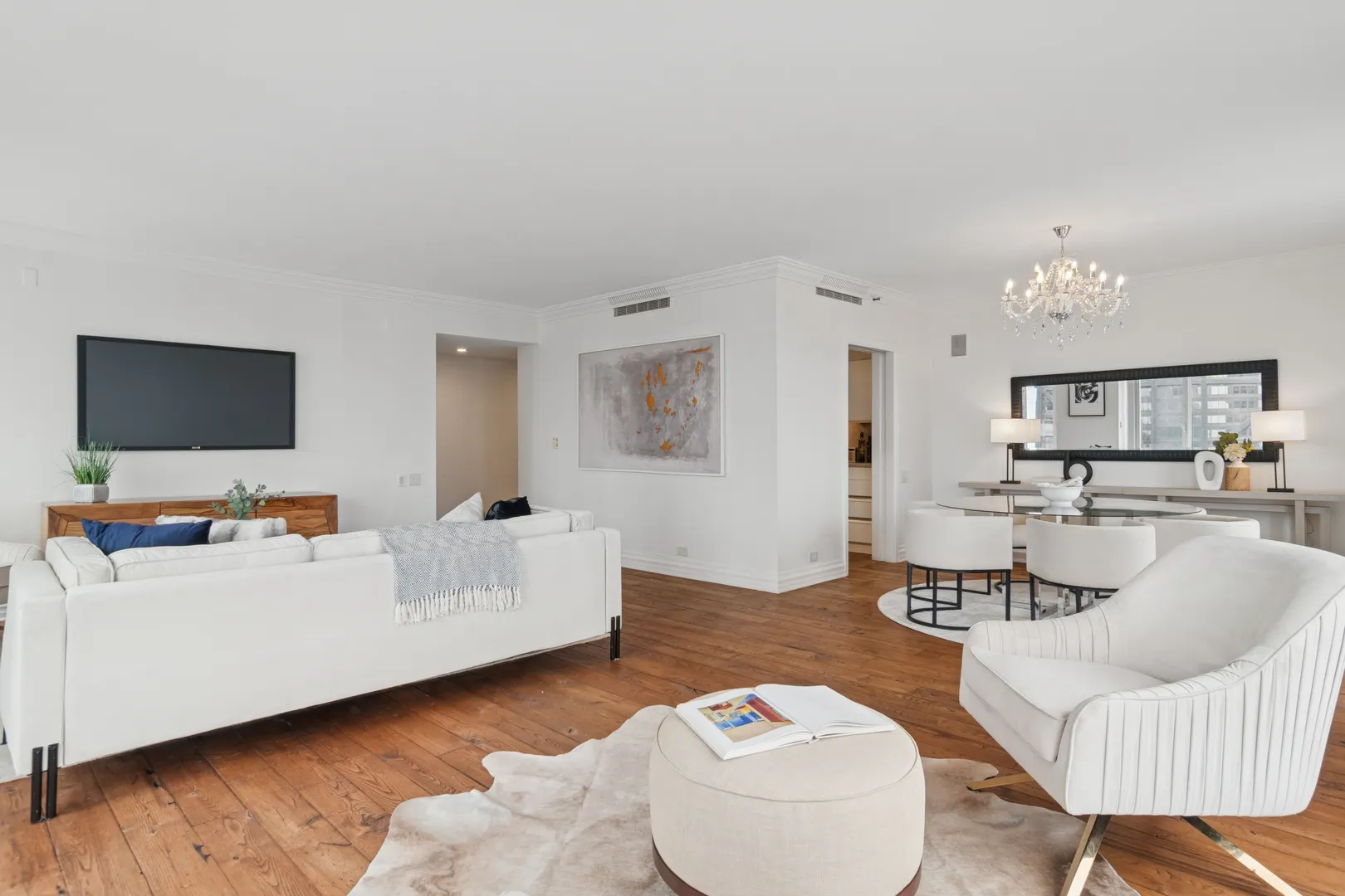 161 E Chicago Avenue 34F IL