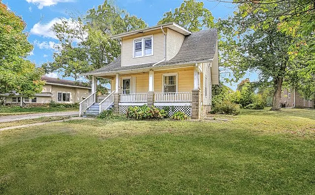 206 E Illinois Street IL