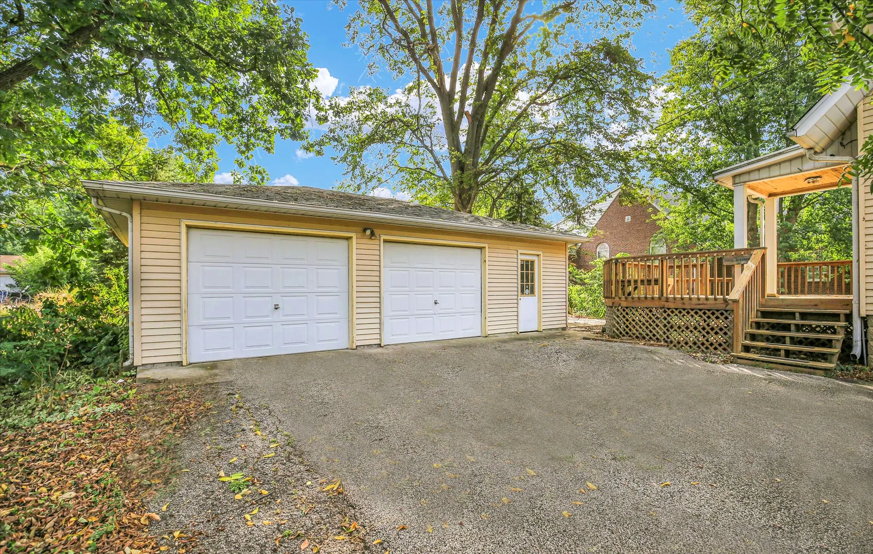206 E Illinois Street IL