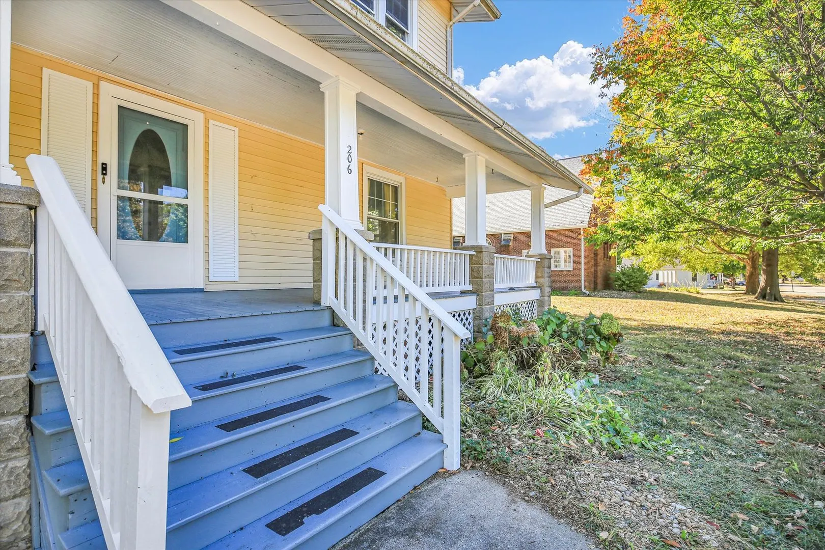 206 E Illinois Street IL
