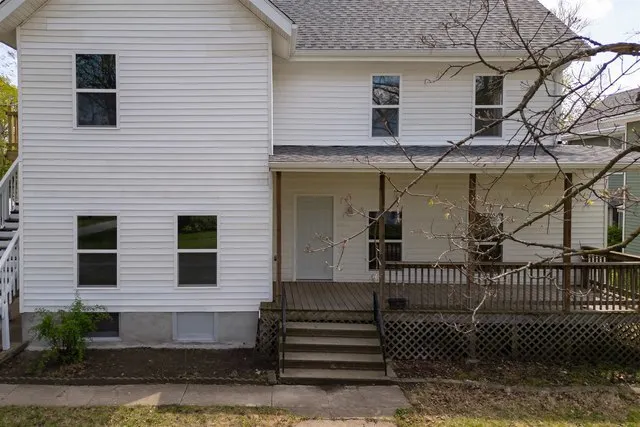 510 E Washington Street IL