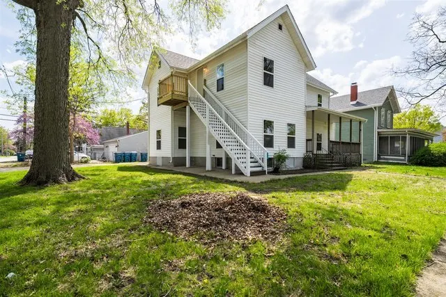 510 E Washington Street IL