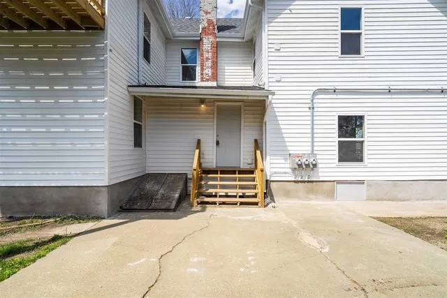 510 E Washington Street IL