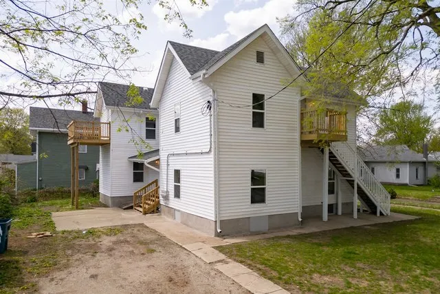 510 E Washington Street IL