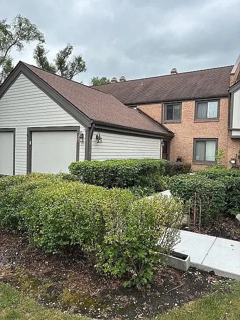 1357 Bristol Lane IL