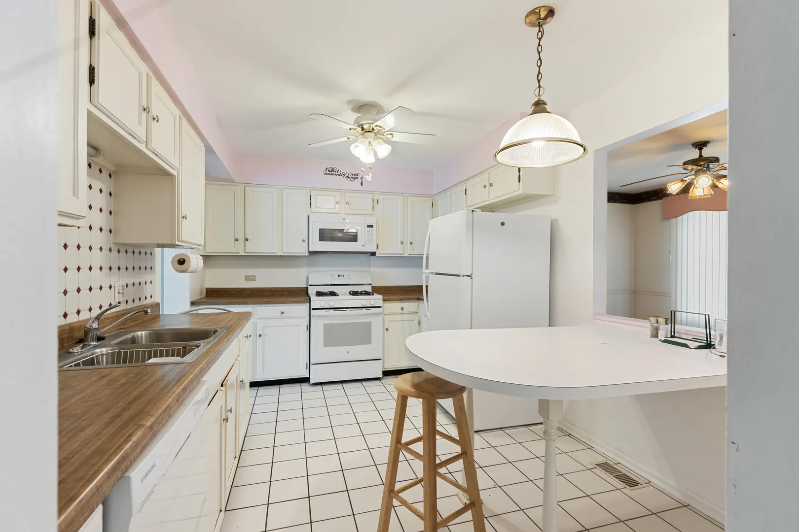 1357 Bristol Lane IL