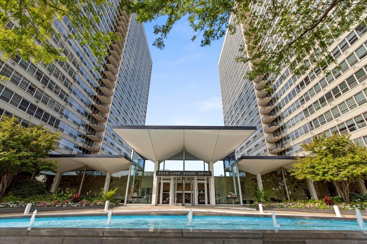 3550 N Lake Shore Drive 1925 IL