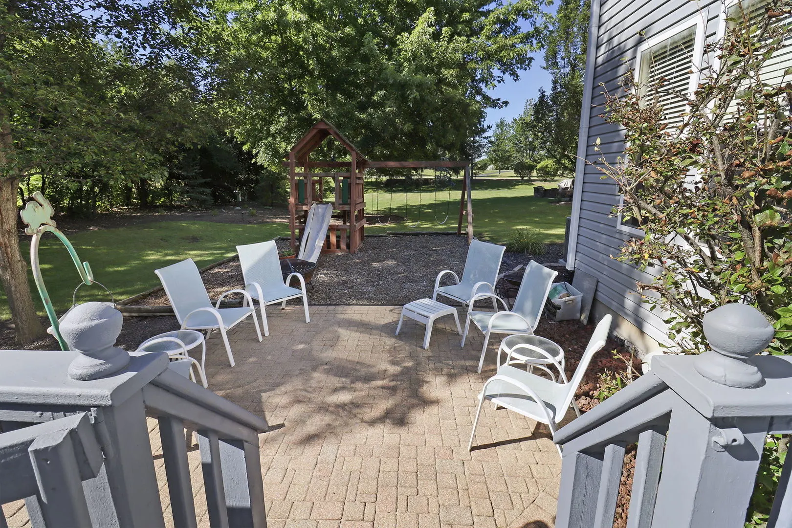 586 Harvard Court IL