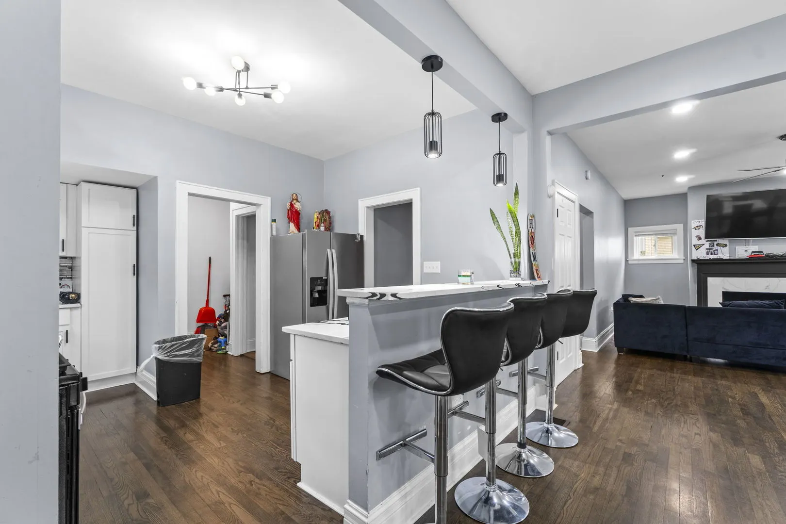 14601 Des Plaines Street IL