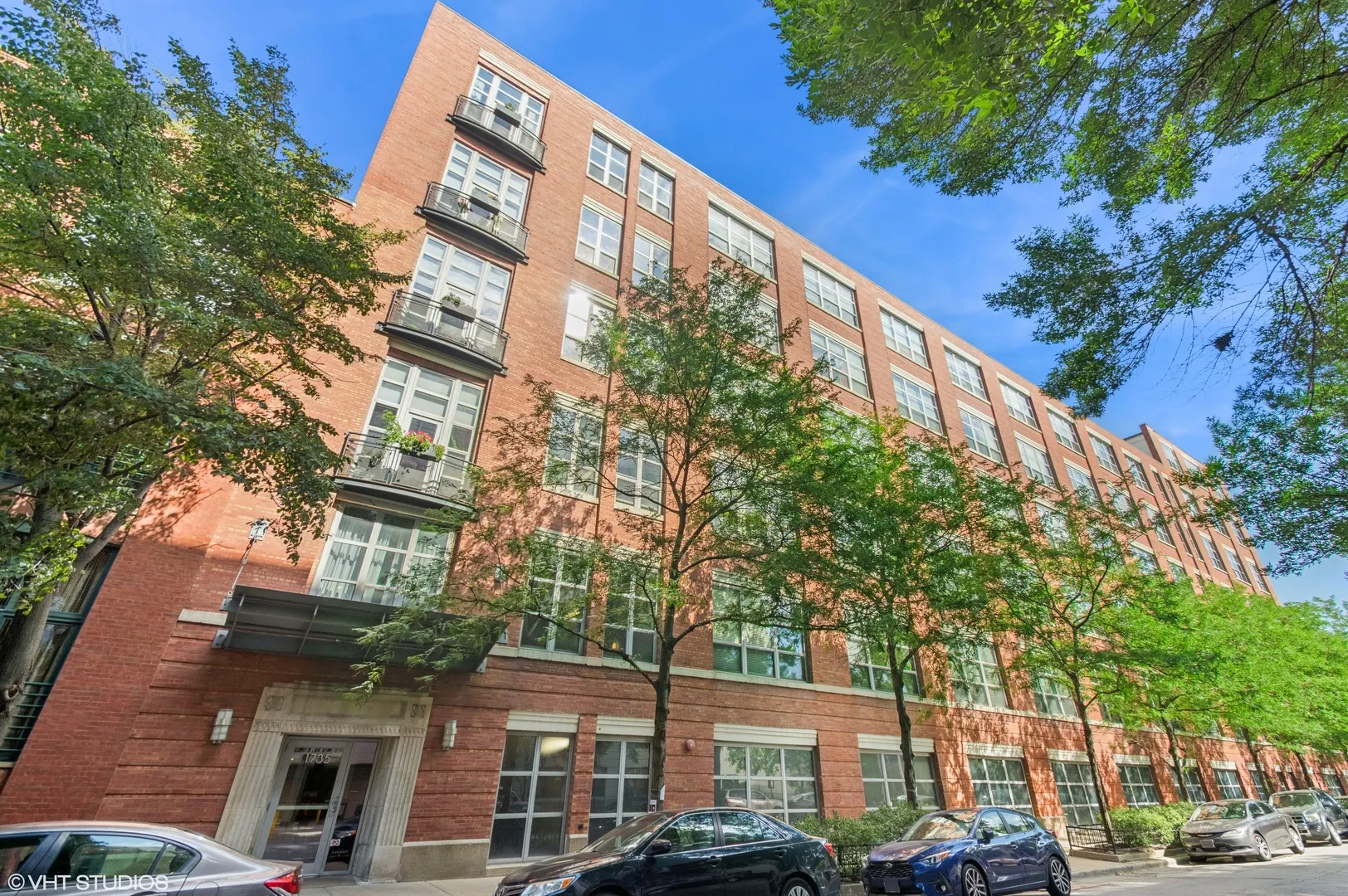 1735 N Paulina Street 322 IL