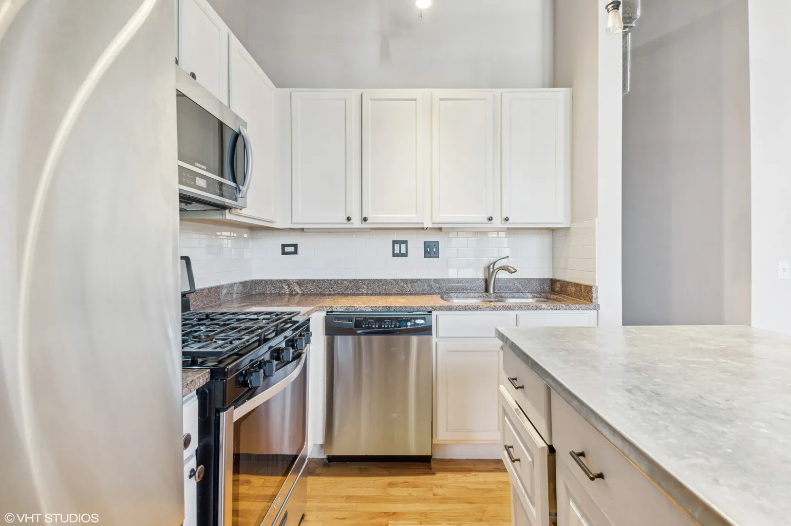 1735 N Paulina Street 322 IL