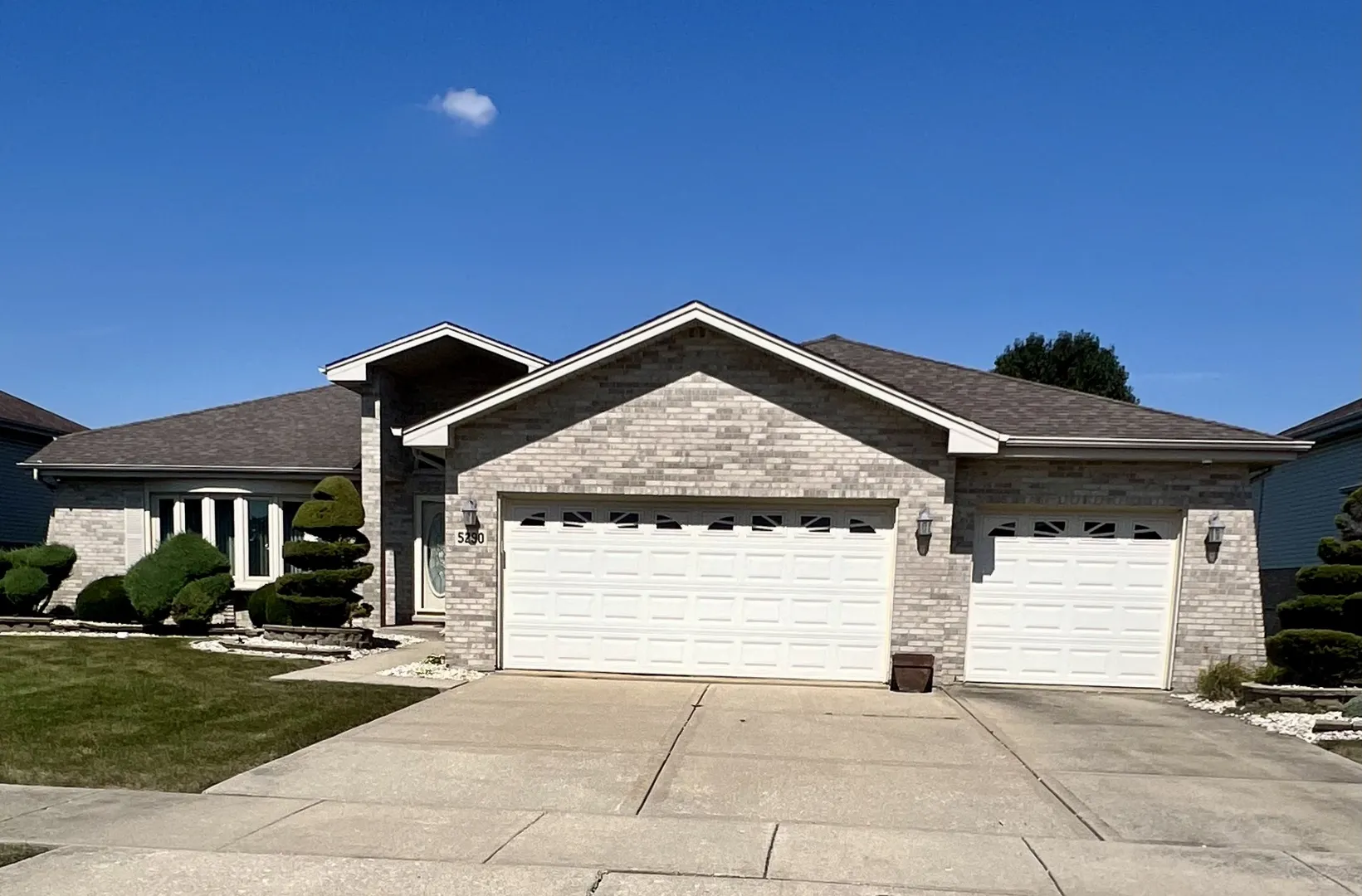 5290 Trinity Place IL