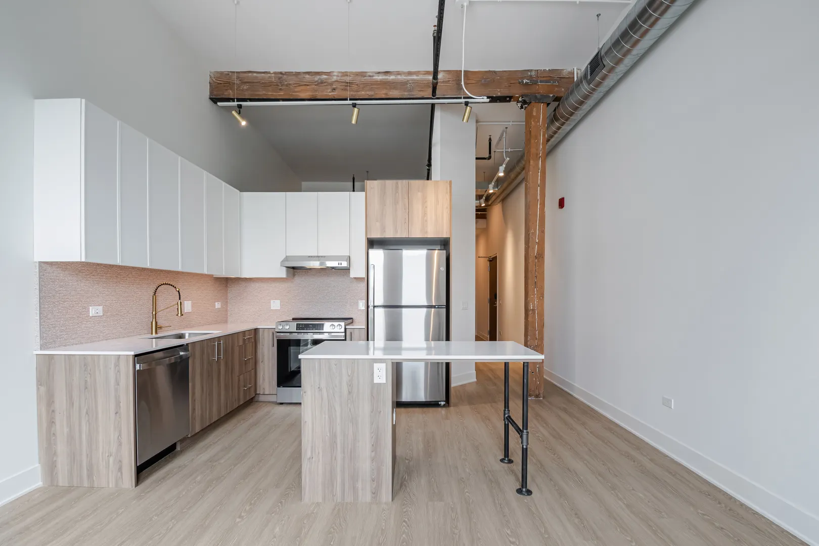 1040 W Huron Street 307 IL