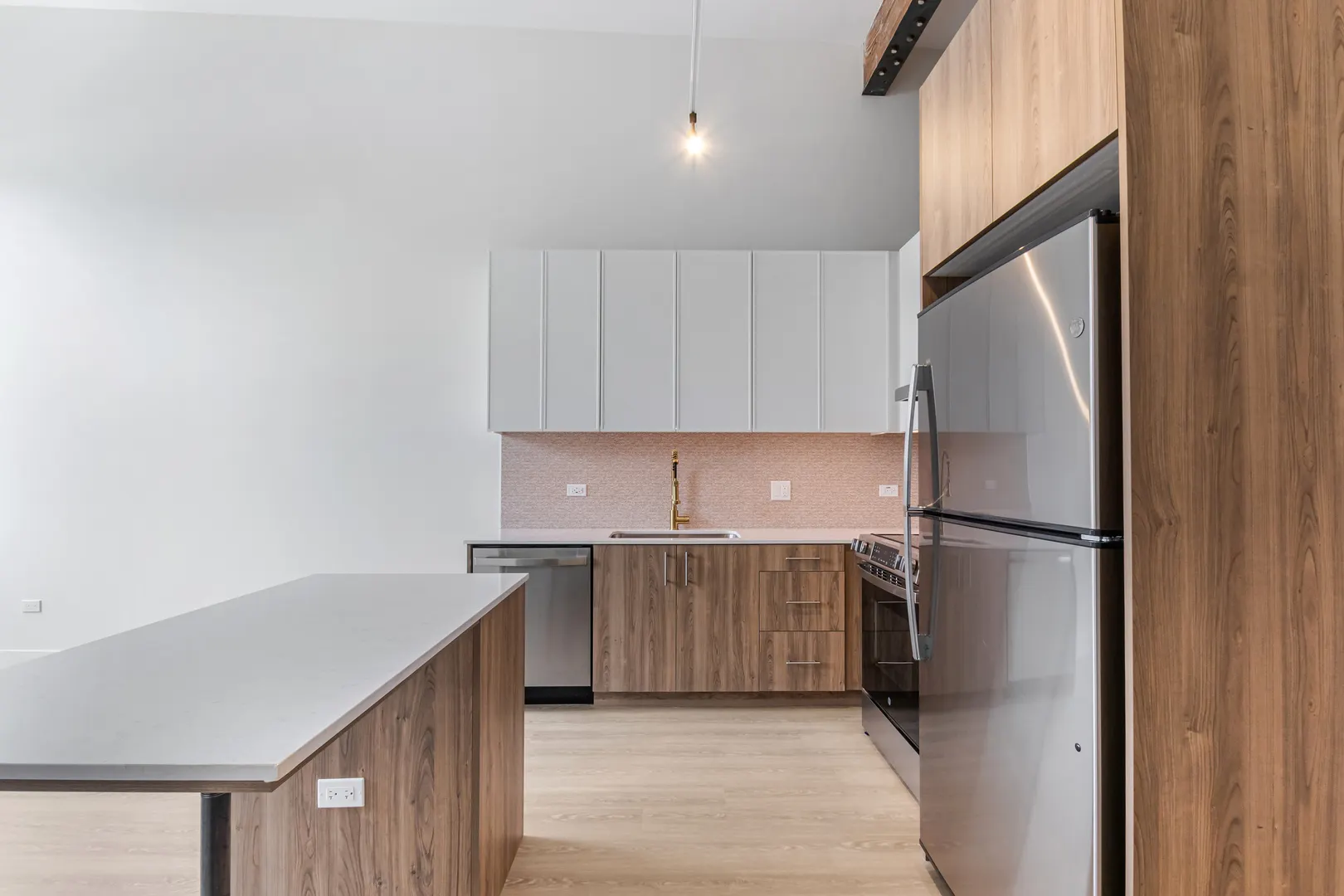 1040 W Huron Street 307 IL