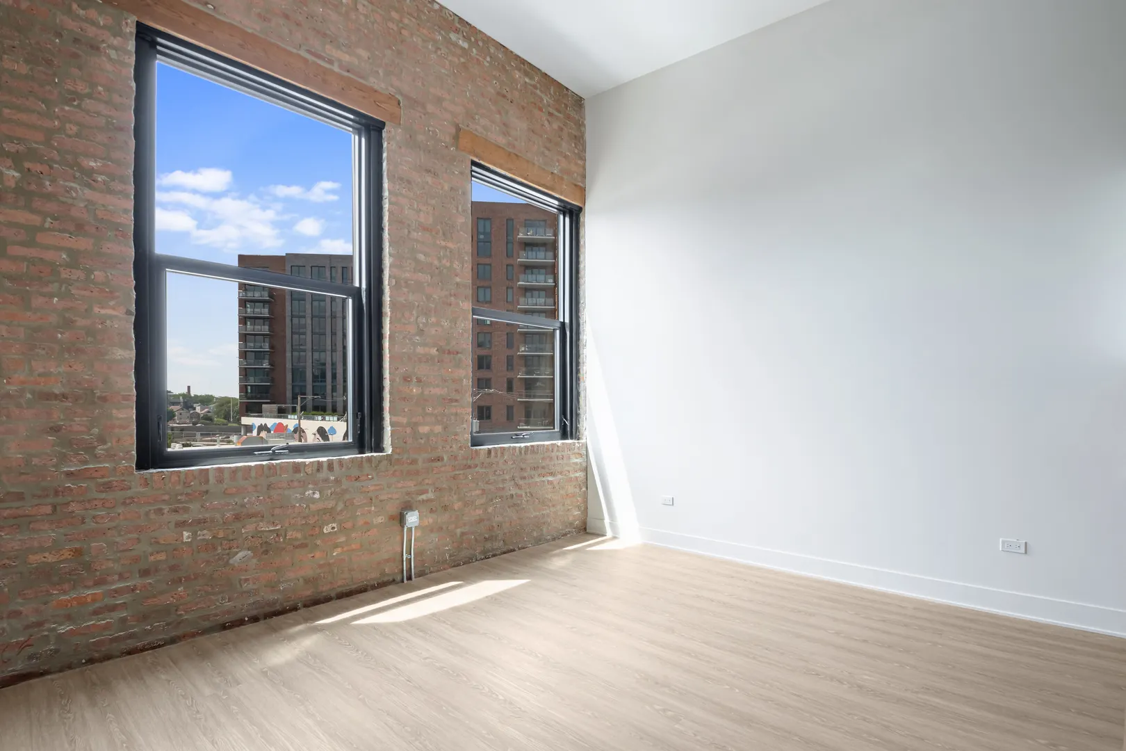 1040 W Huron Street 307 IL