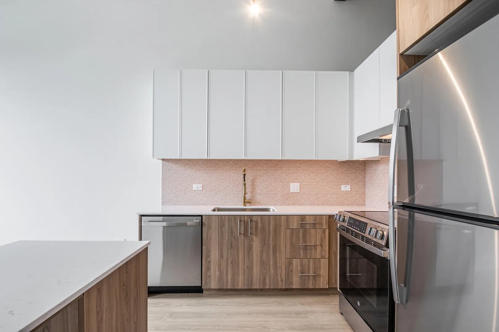 1040 W Huron Street 307 IL