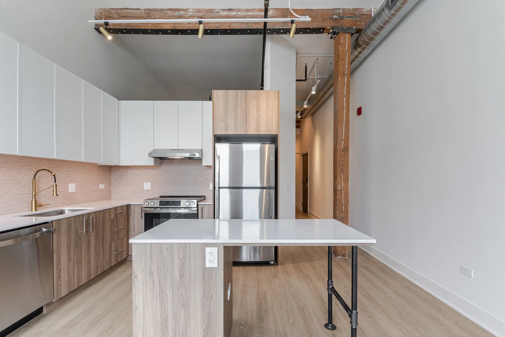 1040 W Huron Street 307 IL