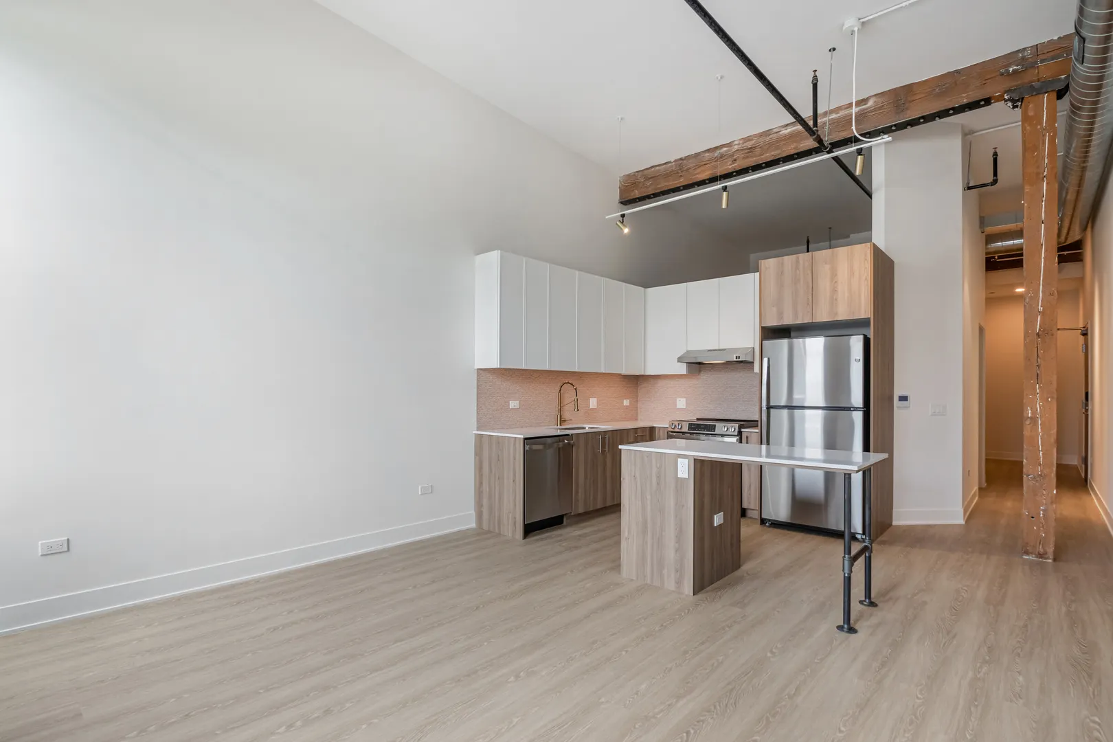 1040 W Huron Street 307 IL