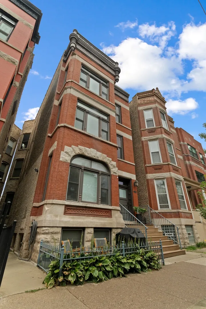 1118 N WOLCOTT Avenue 2W IL