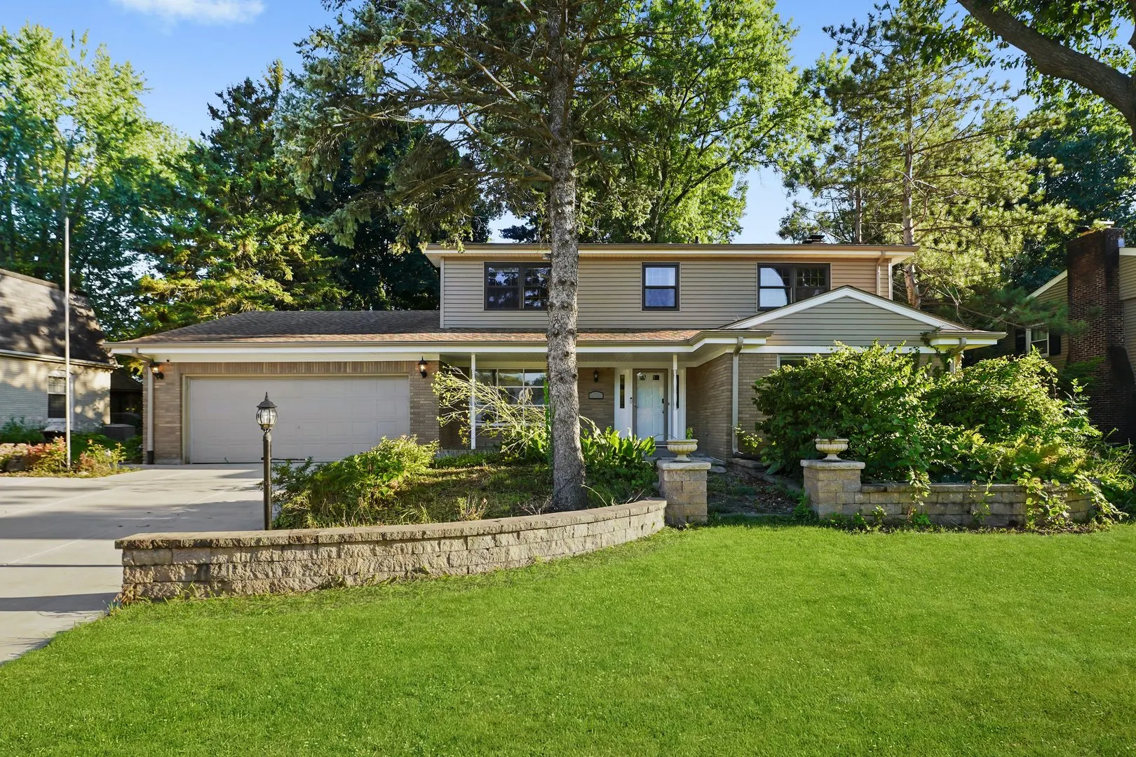 5647 Inverness Drive IL