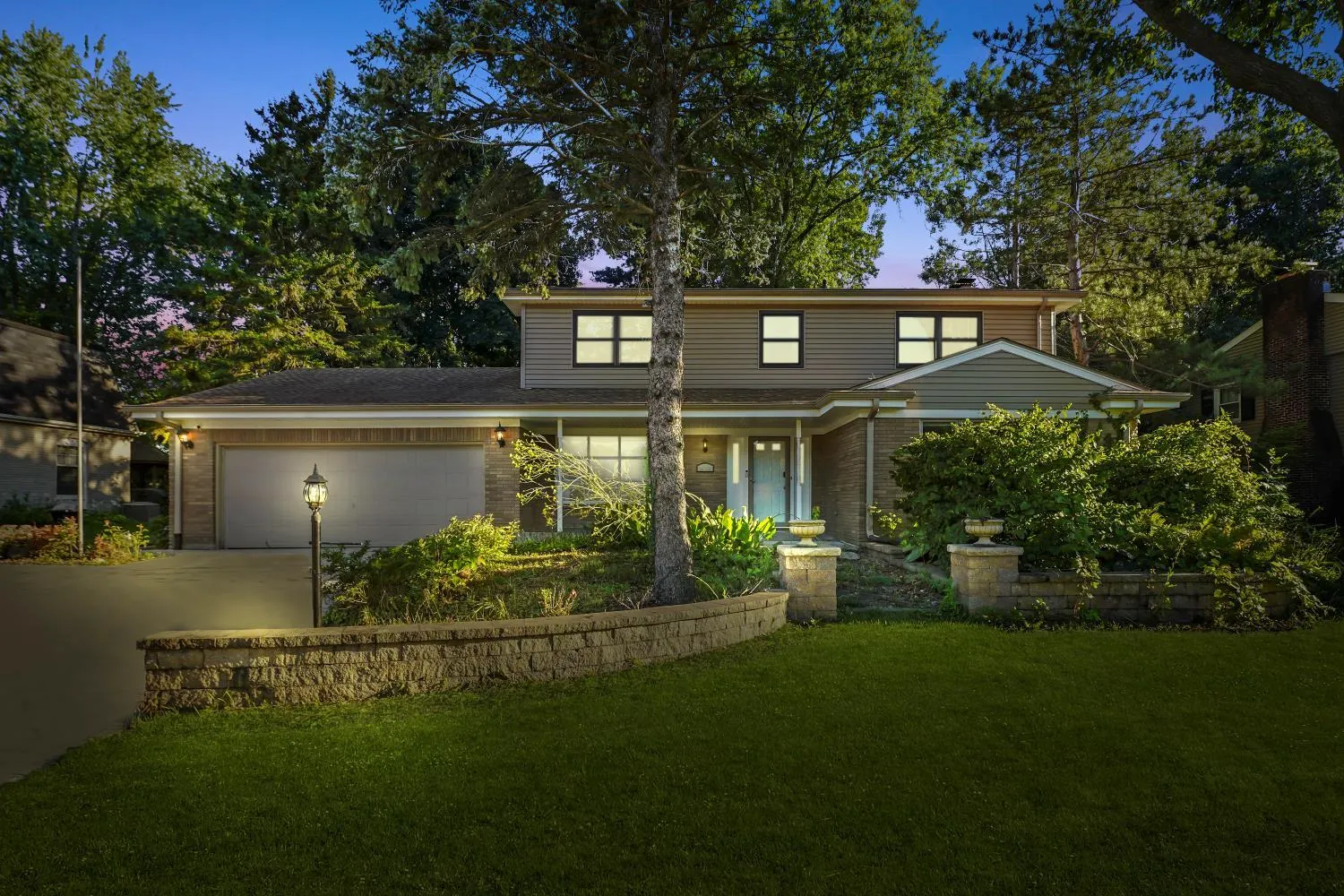 5647 Inverness Drive IL