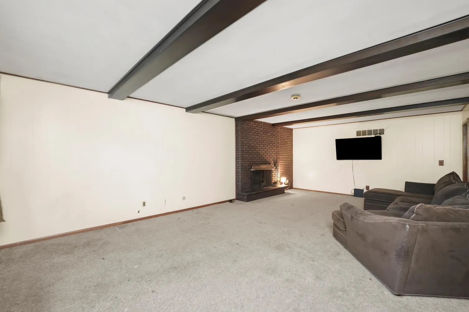 5647 Inverness Drive IL