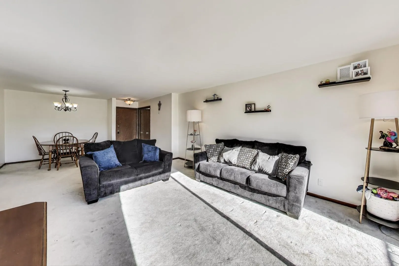 5840 W 104th Street 209 IL