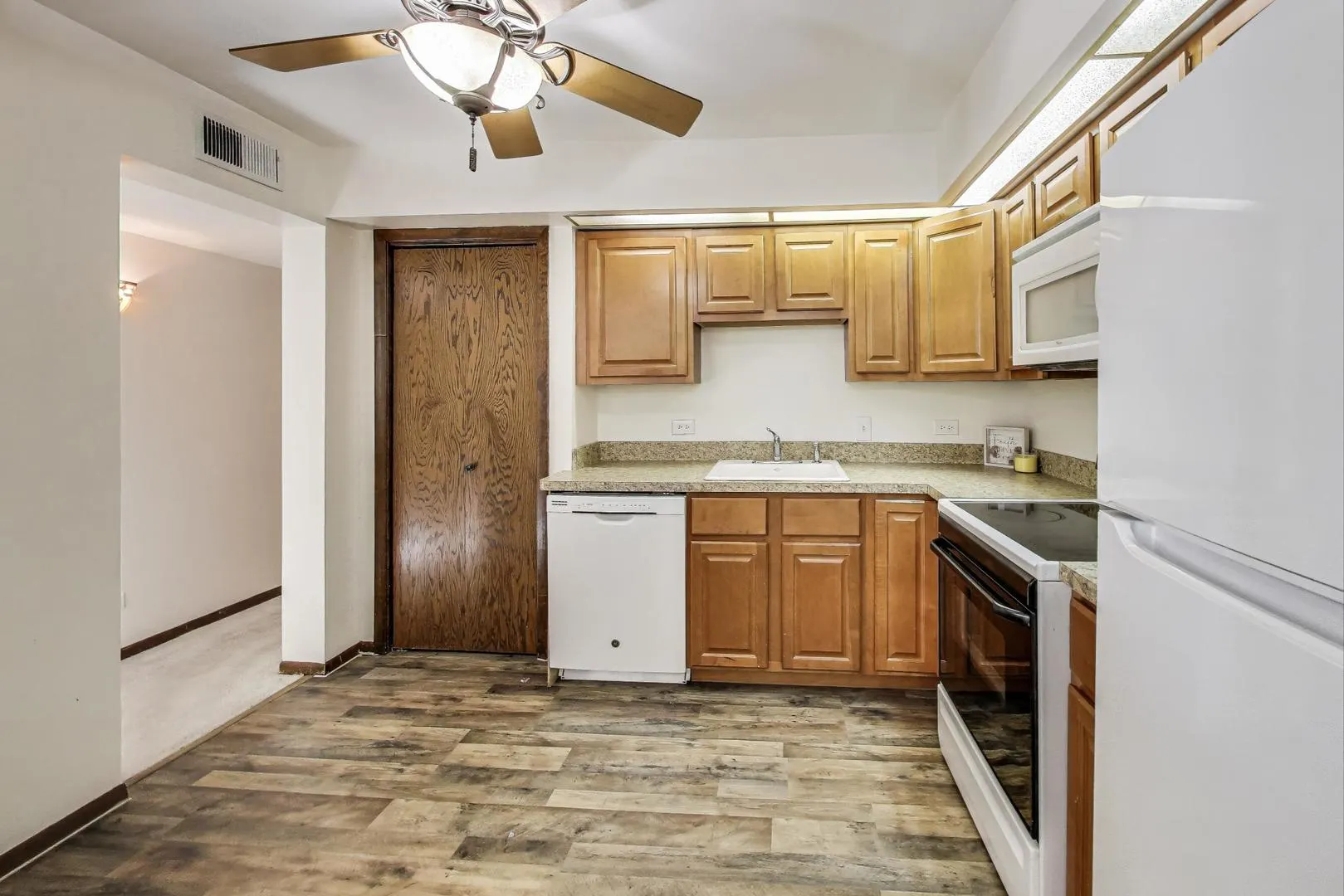5840 W 104th Street 209 IL