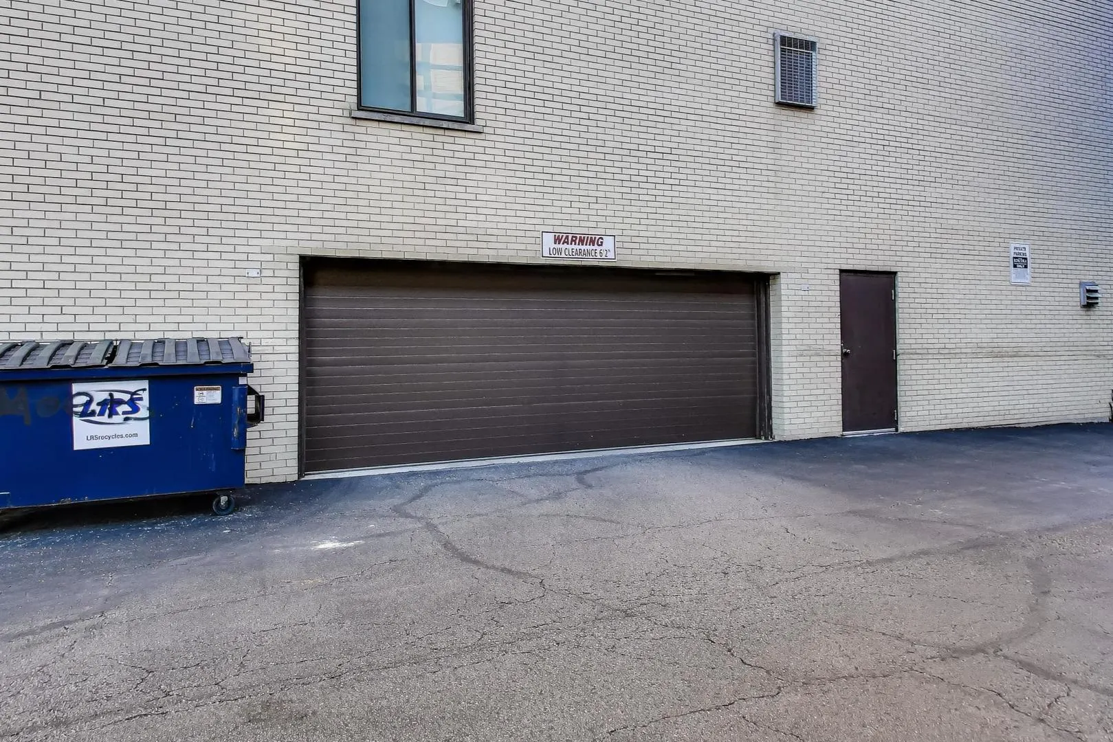 5840 W 104th Street 209 IL