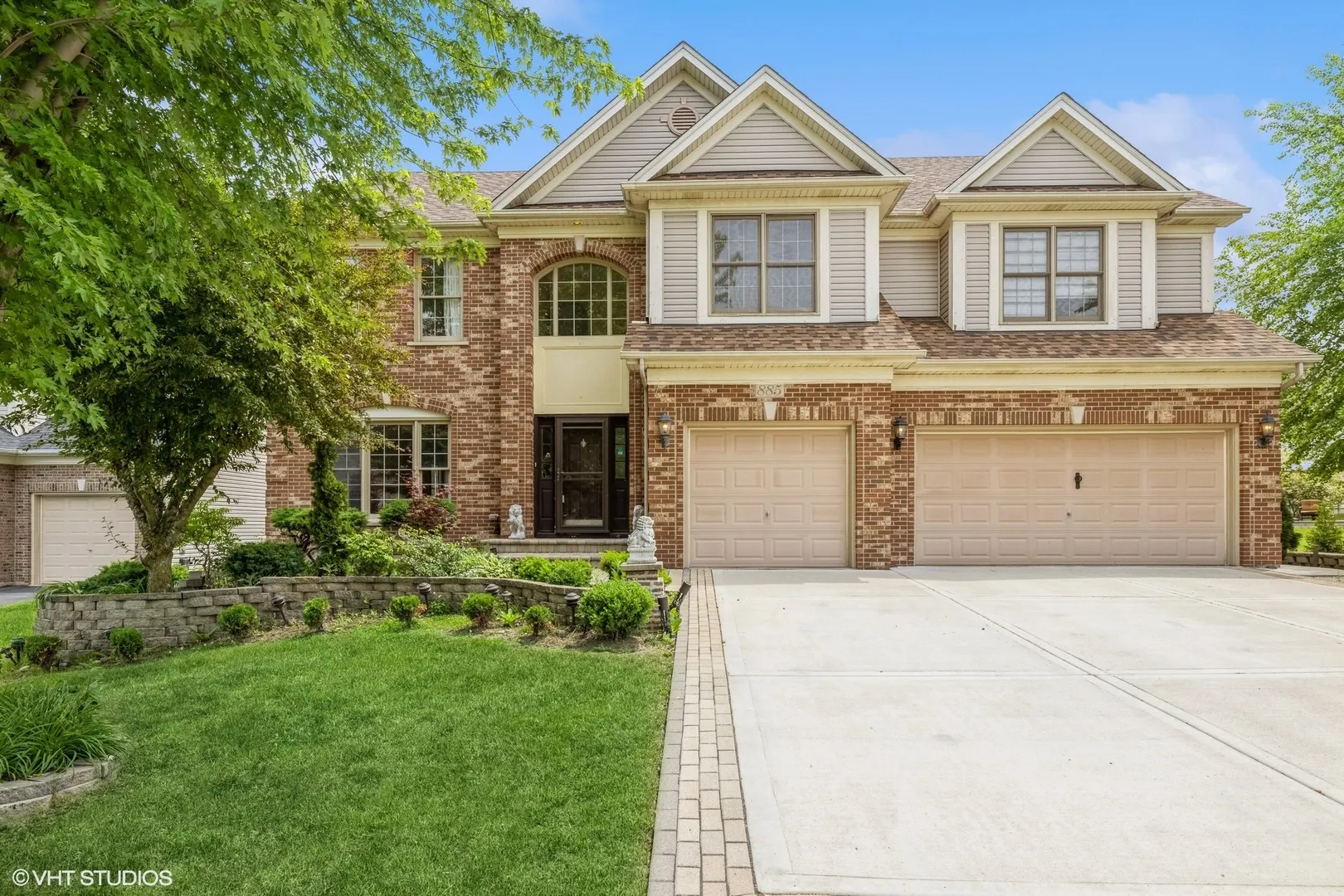 885 TIPPERARY Street IL