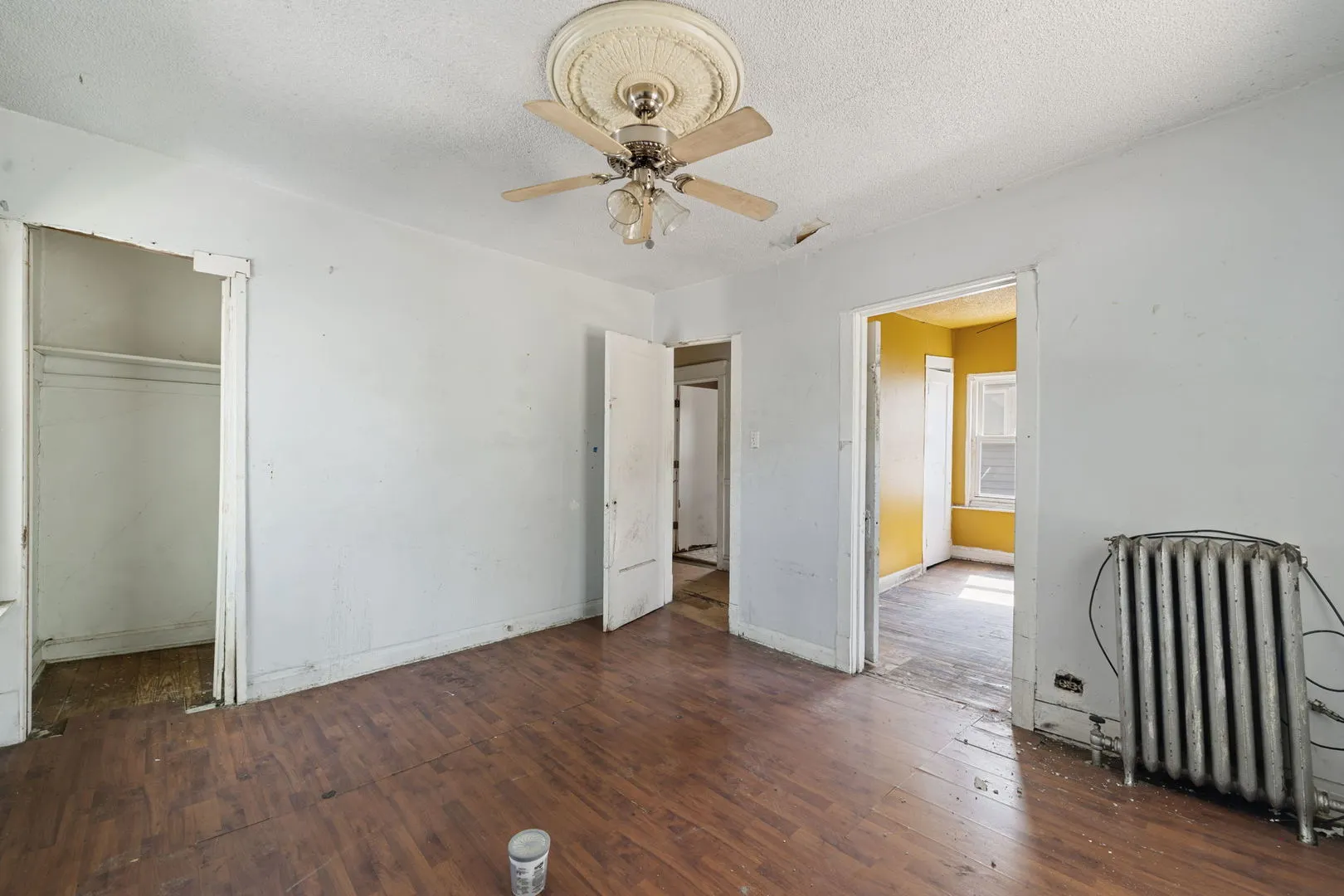 1059 N Lorel Avenue IL