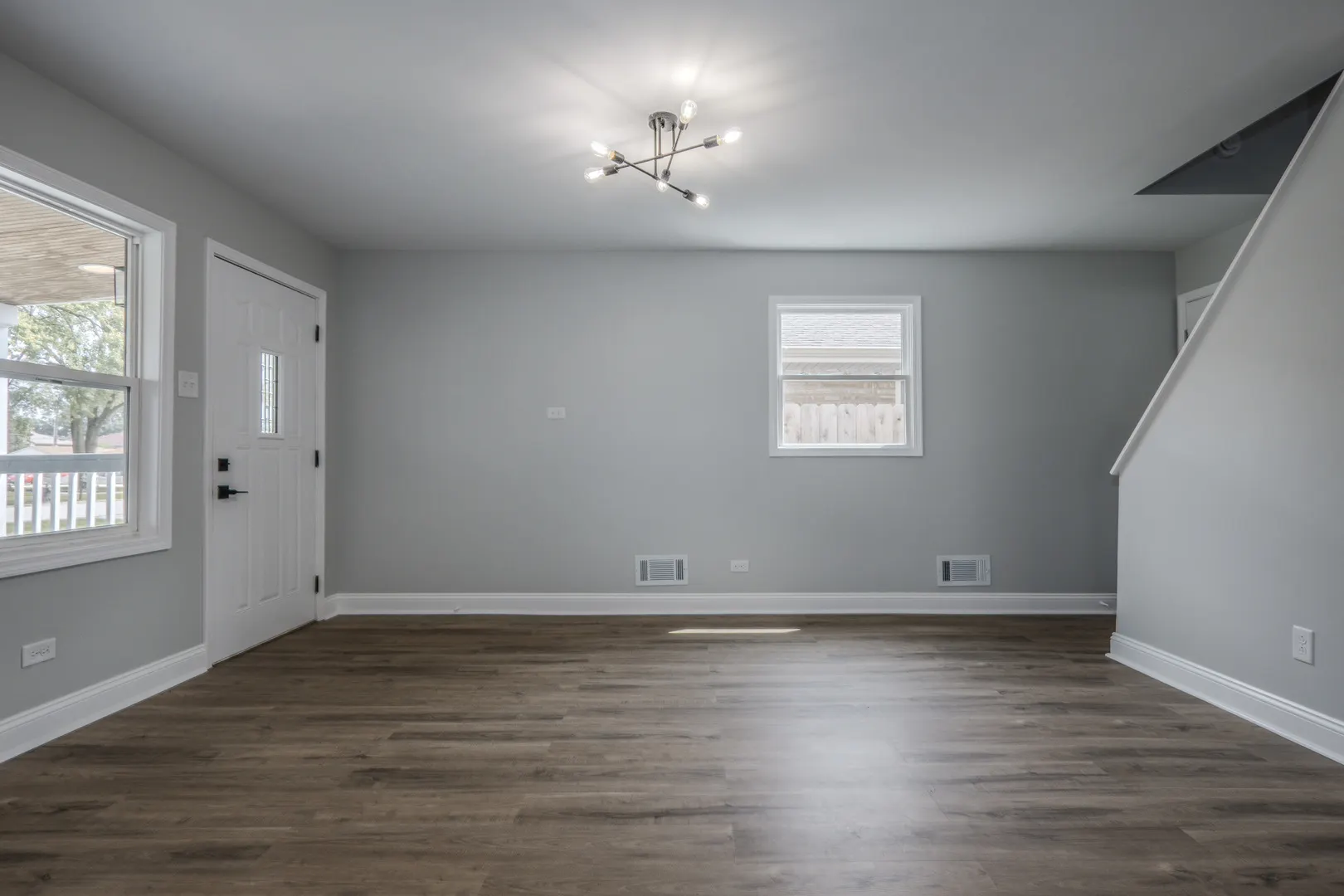5707 W 82nd Place IL