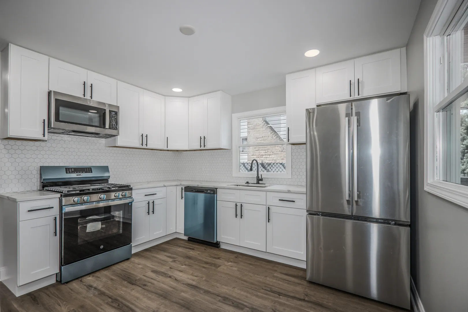 5707 W 82nd Place IL