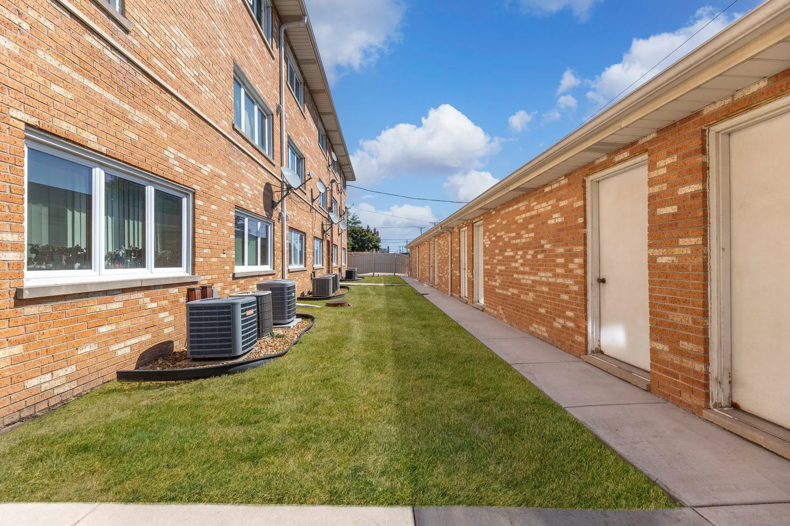 6515 W 63rd Street 1B IL