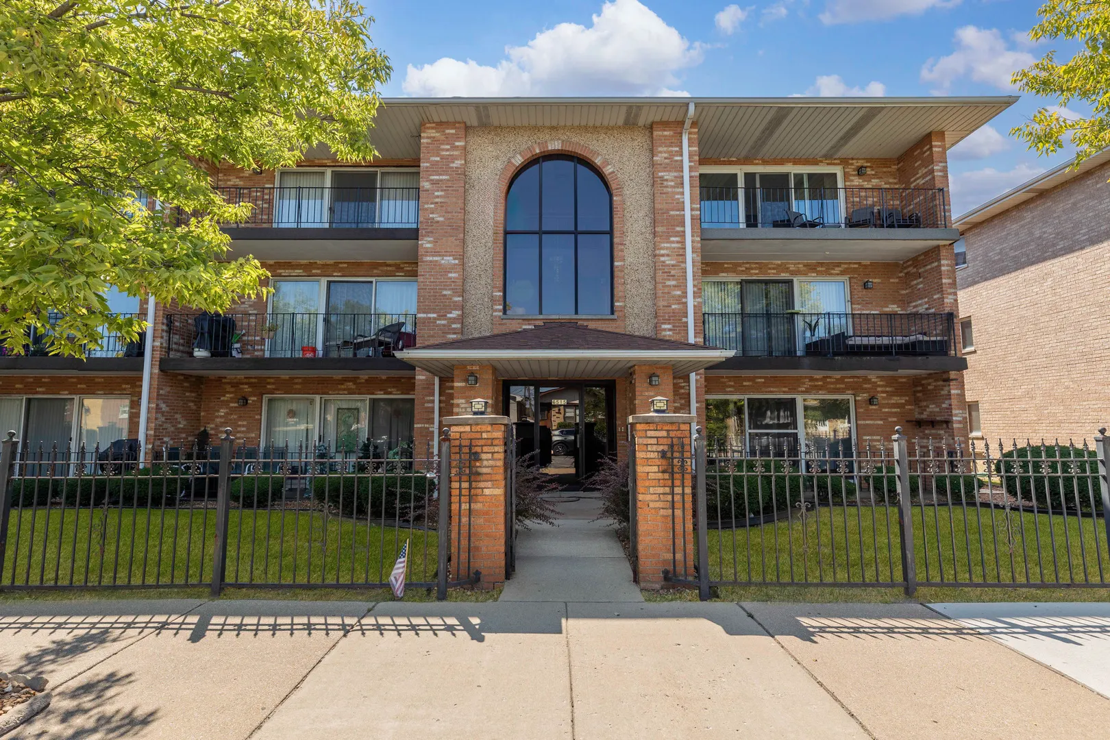 6515 W 63rd Street 1B IL