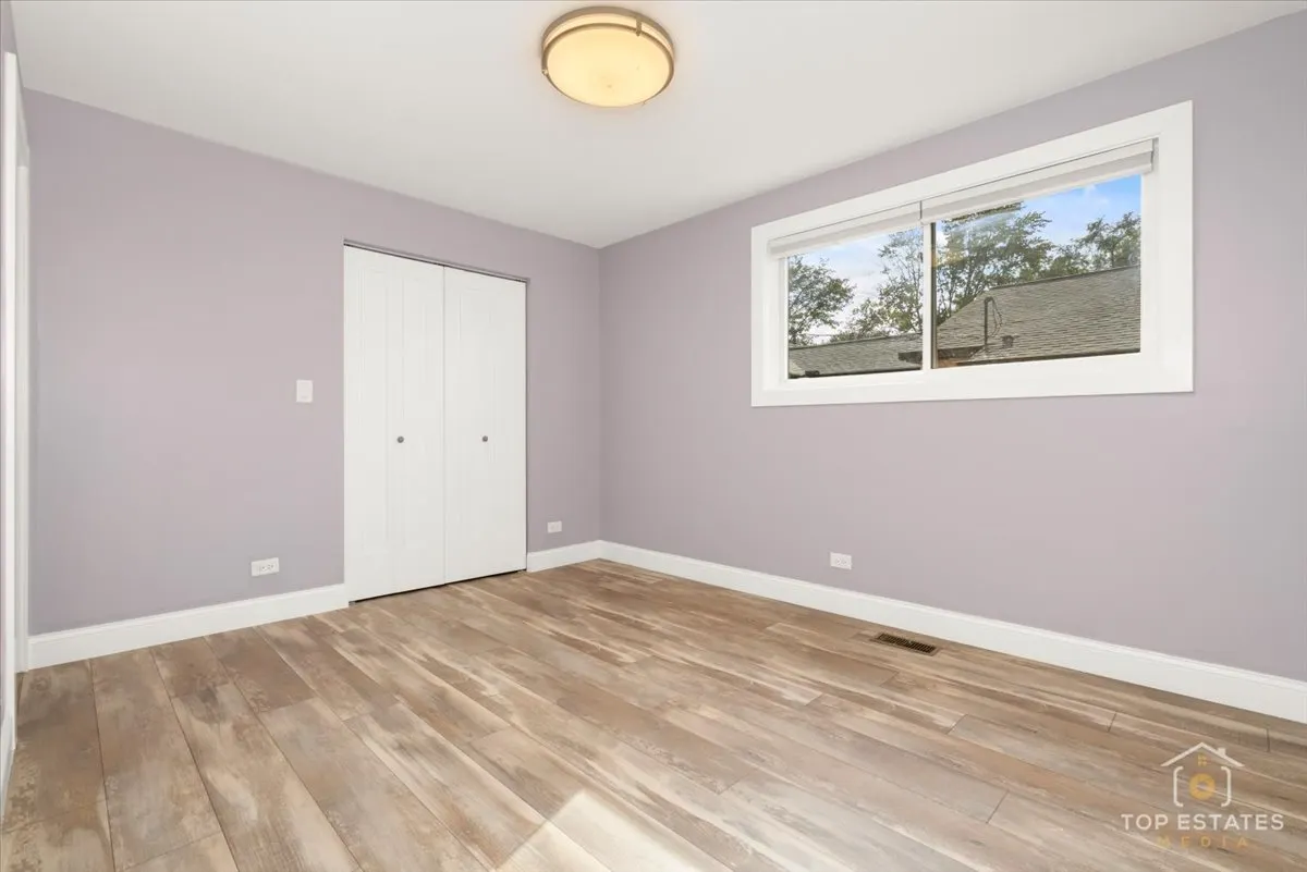 2807 Martin Lane IL