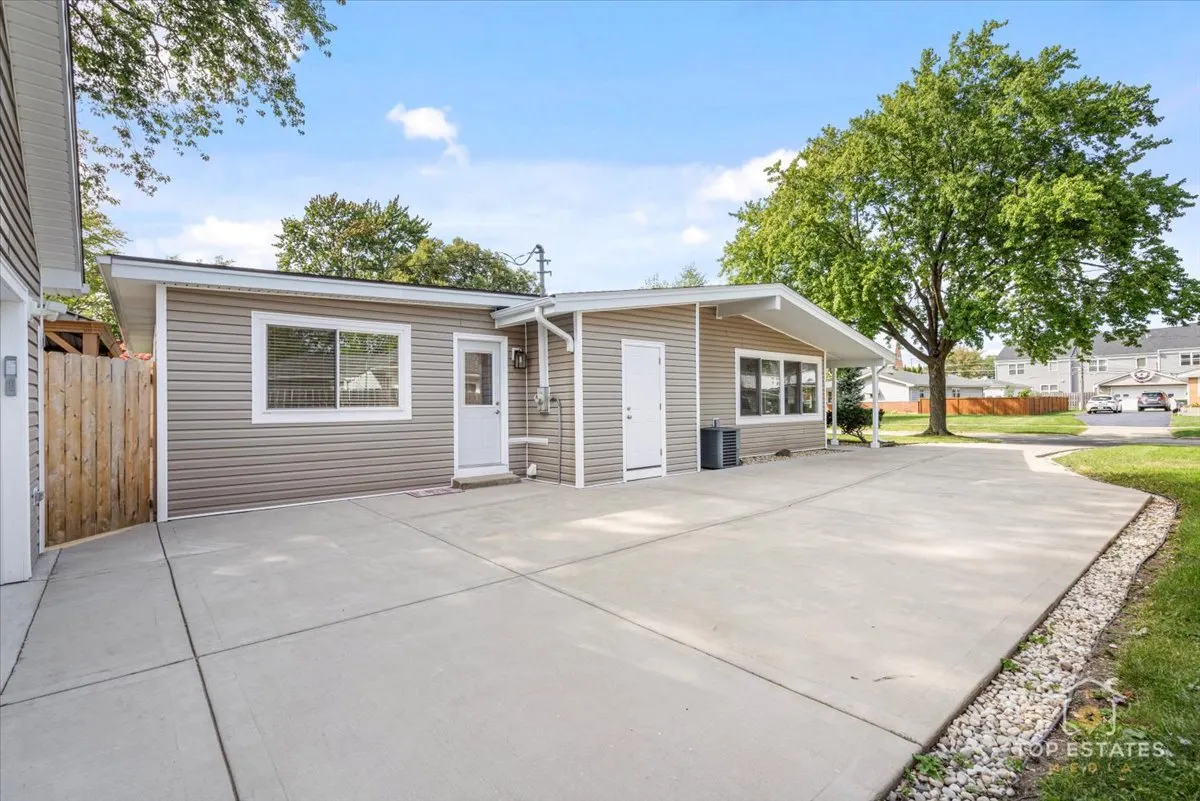2807 Martin Lane IL