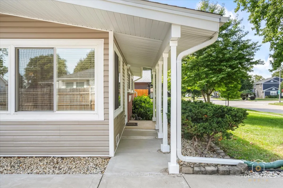 2807 Martin Lane IL