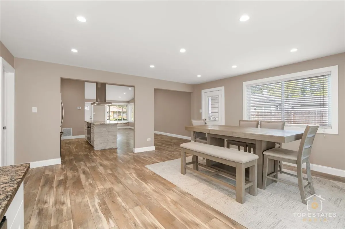 2807 Martin Lane IL