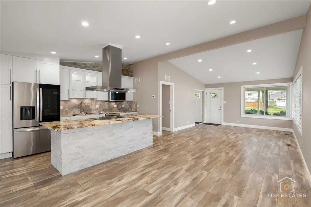 2807 Martin Lane IL