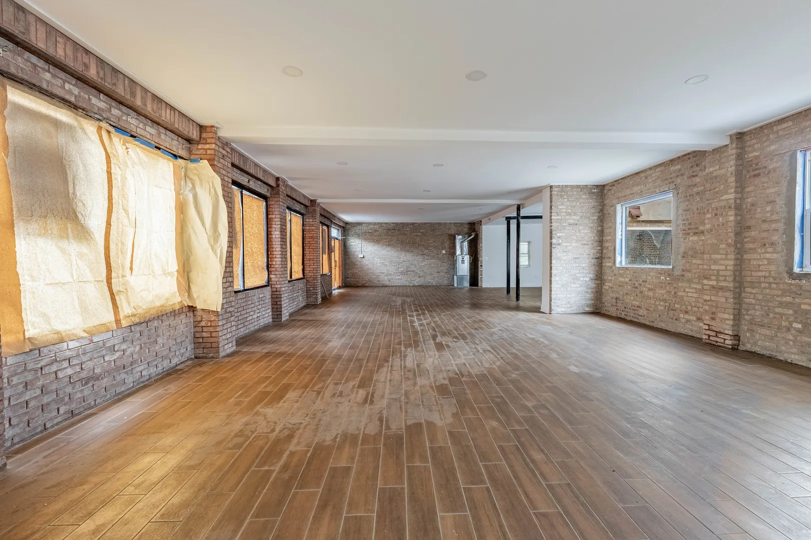 2711 W CERMAK Road IL