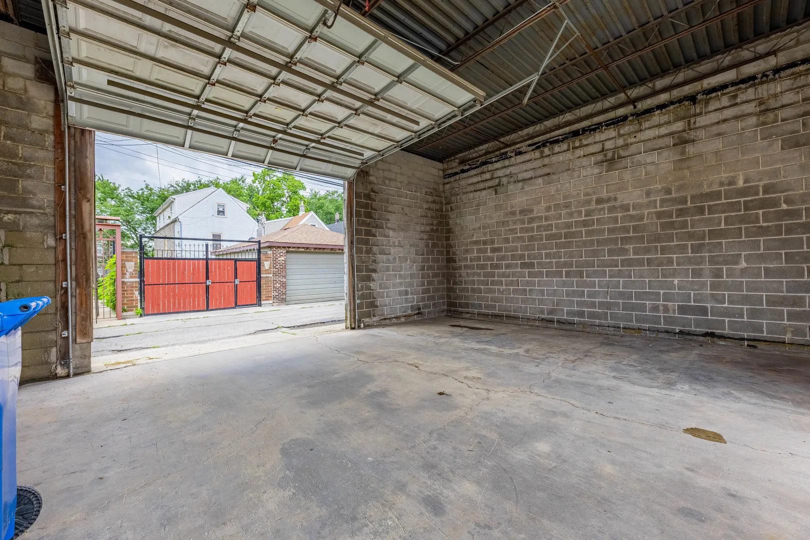 2711 W CERMAK Road IL