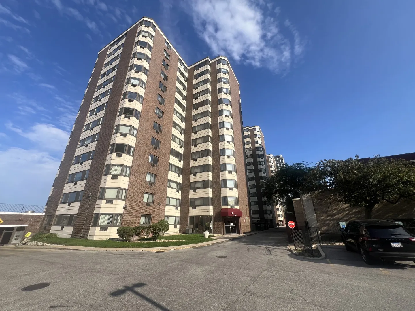 7337 S South Shore Drive 519 IL